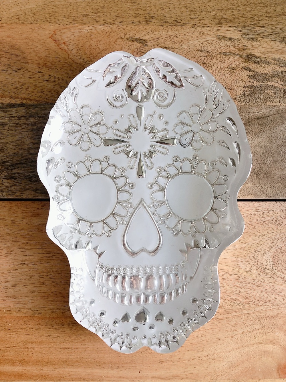 🎃 Skull Dish Party Platter white & silver Mexican calavera